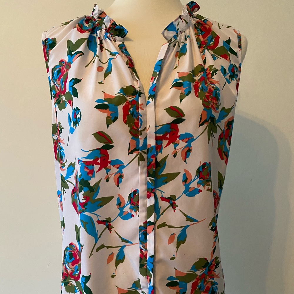White floral tank/shell